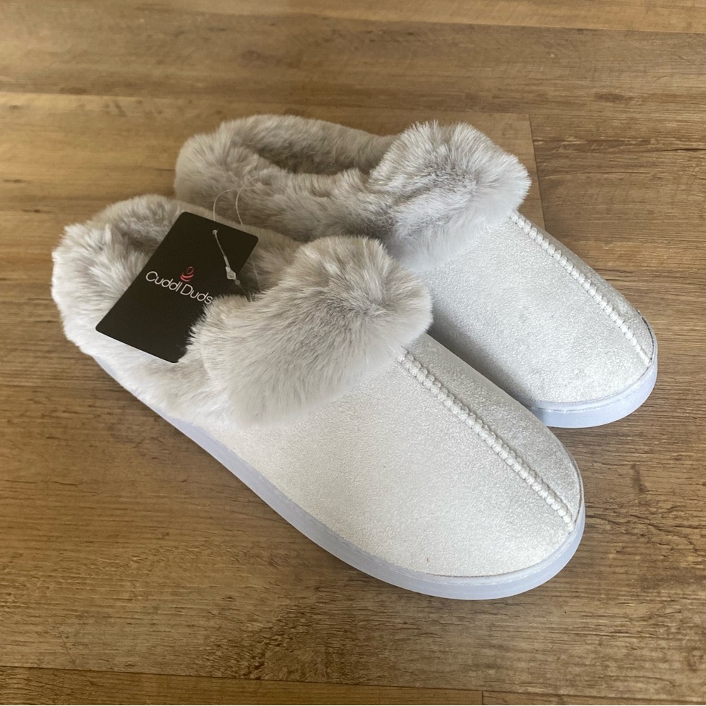 NWT Cuddl Duds Slippers